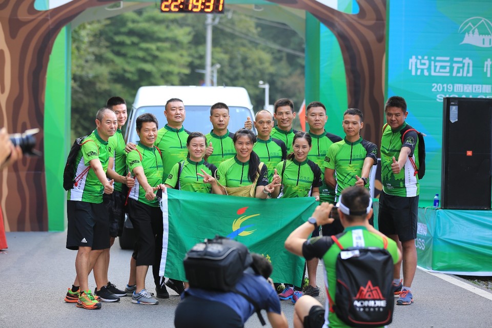 987CC3A1-F9EA-4658-8FD2-79AA452A5BF8