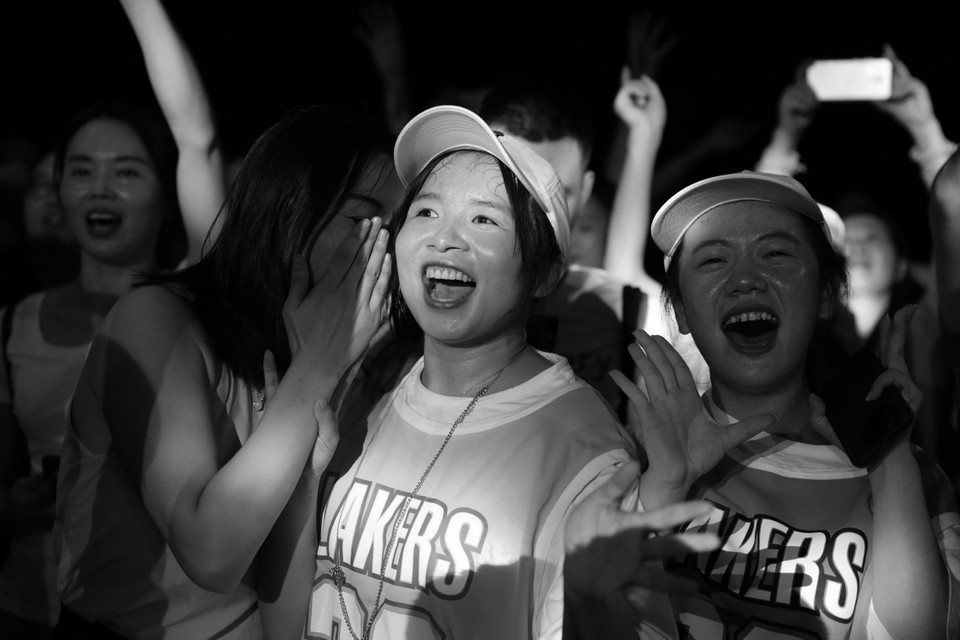 B24E5321-B47C-4B64-B280-96050F8A8EA3