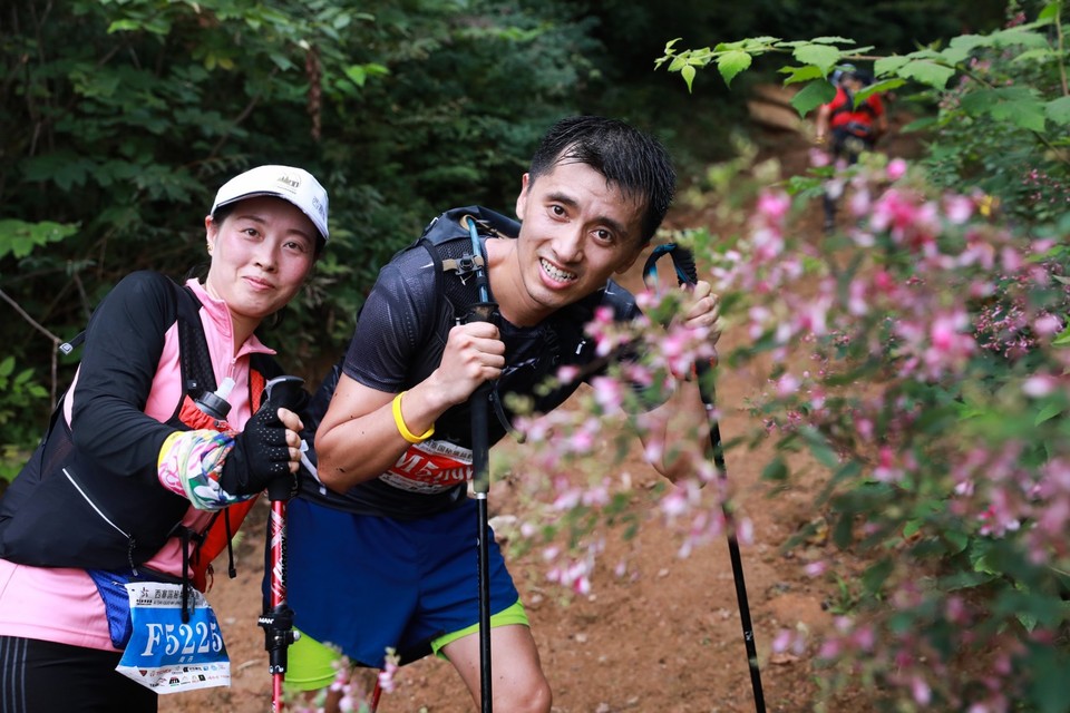 E4C80A09-FD56-4BA1-9FB8-C491B5860444