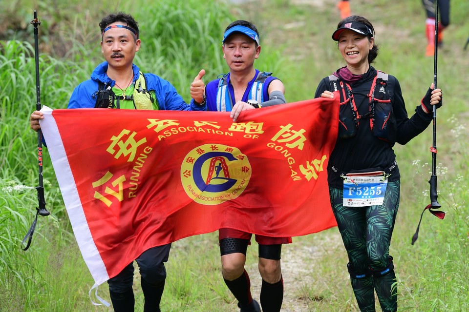 225C03E5-1A66-494B-B633-4A7A0C8C57BE