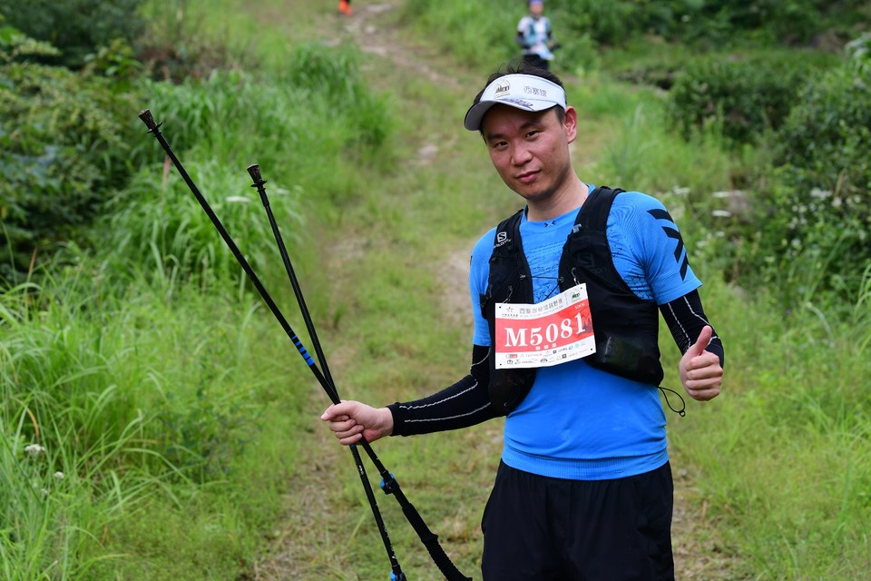 E21AABED-FA08-4288-B2EB-9E3FC744FDE2