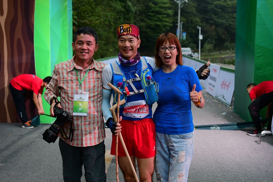 D4FC0EBD-6F16-493C-BCE1-7E7505E37CFA