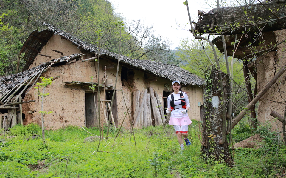 F5D3D401-B87B-4DA3-9B36-B1B2E5163A04