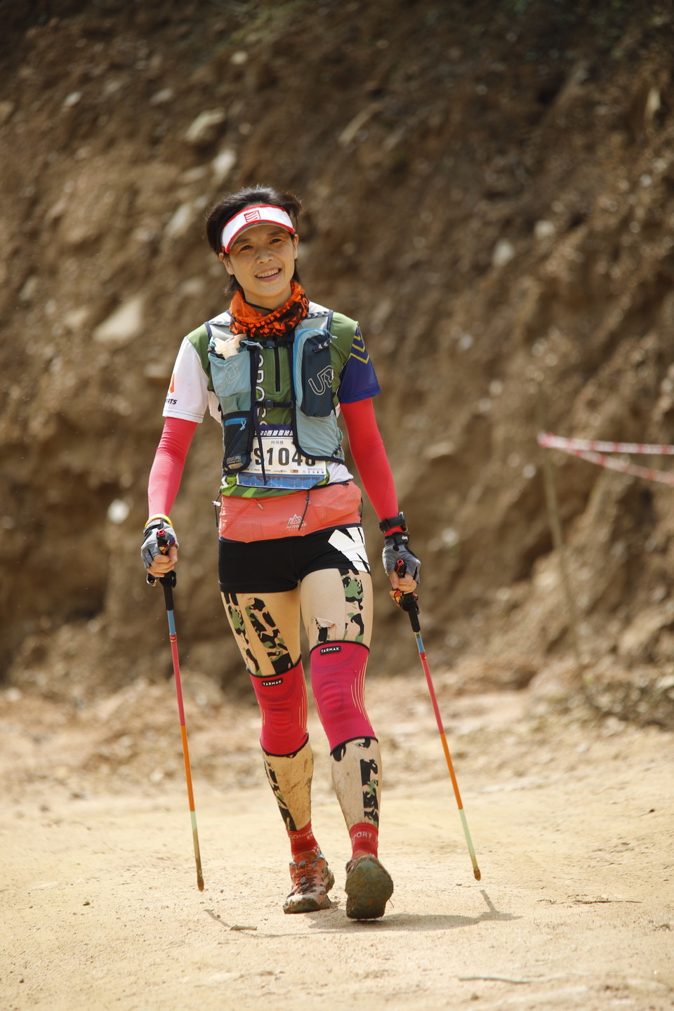 D9CF82B8-B0B6-453D-BBAF-F90E109E0ECB