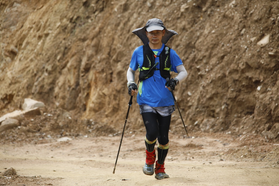 2C6B45B1-BA24-4128-9A91-F98F10DA740B