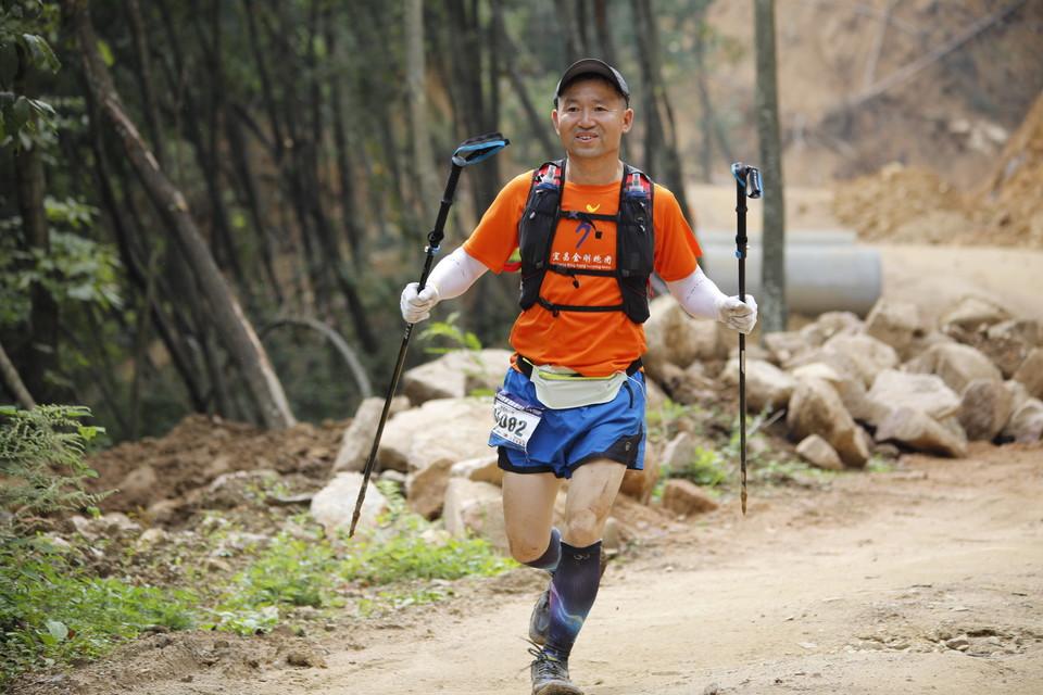 9AD316B6-E5C3-43A4-8ED1-4CC0EC1E1C83