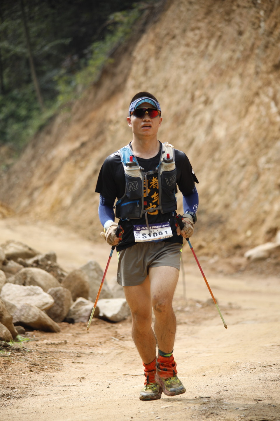 84906B27-8EBE-427D-AA78-932FA57F6B72