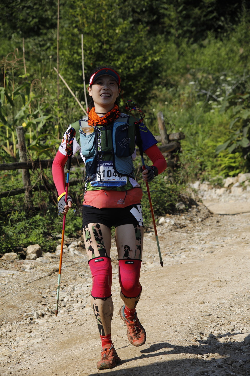 C04E6BD7-1E93-48C4-961E-F468A7D45CB6