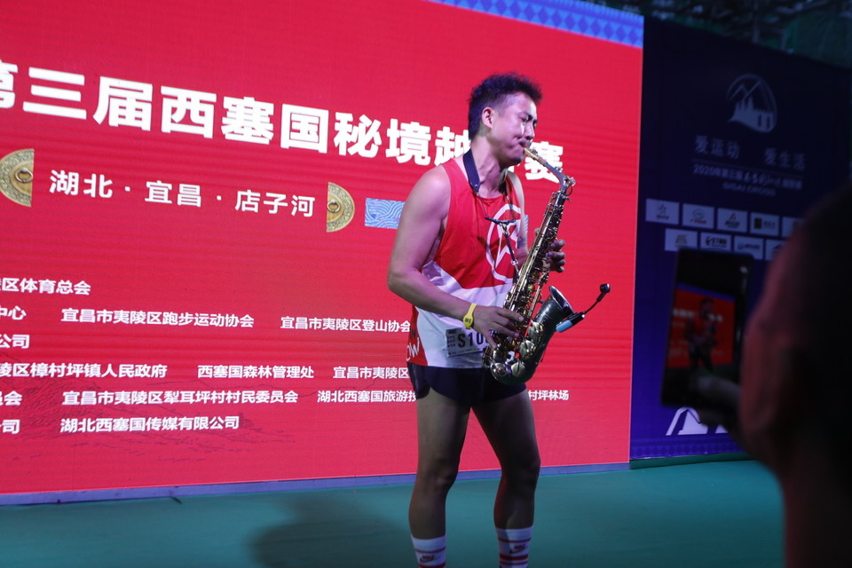 9BF971B6-BE85-4EB0-BE01-1A9E55CDA37E