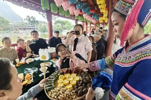 唱山歌叻！【广西三月三】4.18-19 | 特价298，黄姚古镇山歌节，诗意千年古镇、鬼斧神功玉石林、东谭岭云海日出