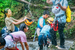 【勇往直黔贵州亲子6天5晚】4月30-5月5日天眼逐梦苍穹!领略诗意山水解锁多彩民族，天文、地质、民族、自然全方位探索