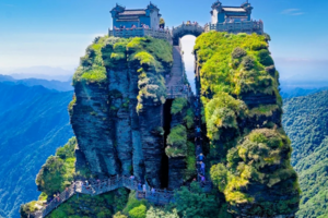 【纯玩梵净山】每天发团｜贵州梵净山-黄果树瀑布-小七孔-西江千户苗寨-镇远古镇-天河潭六天