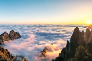 【夜爬莽山】周五晚、周六晚 | 特价198，大美莽山，看日出云海星空，漫步悬空栈道1天1夜