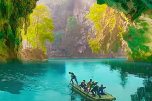 【柳州河池3天】国庆每天出发｜广西“仙本那”河池三门海，九顿溢流天窗，一条会开花的河，梧州骑楼城，柳州夜景美食！