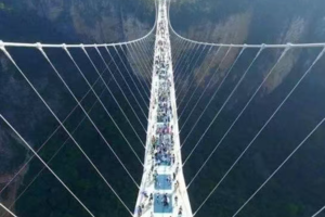 【云天玻霸4天】每天发团、国庆 | 网红魅力长沙+玻璃桥大峡谷+天门山国家森林公园+凤凰古城