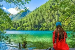 【肇庆紫云谷】周三、日、六、日、节假日｜媲美九寨沟的避暑天堂，探索千年紫云谷溯溪玩水，行摄最美山水，尝美食农家菜