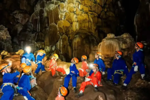 【国庆假期贵州亲子营】：10月1-5/2-6/3-7日三ad5天4晚，带孩子体验非遗、探险地心！