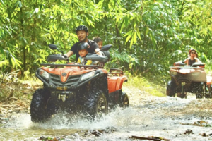 国庆英德3天2晚亲水自驾（共5期） | 50分钟溪水越野车穿越、 体验式探洞、岩壁攀岩、亲子擂茶、峰林民宿……玩过都直呼