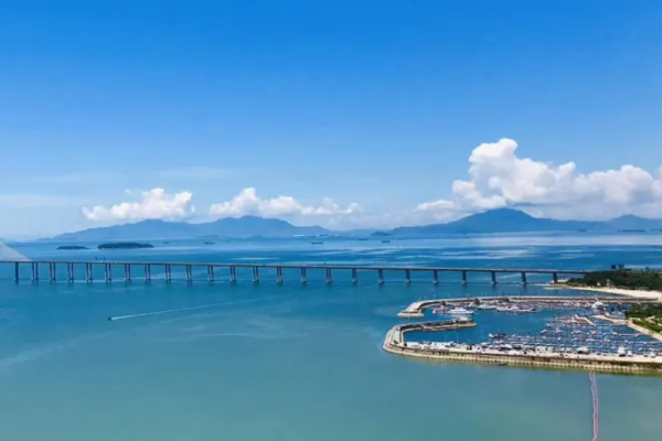 Traveling 旅行  |【魅力惠州】入住一线海景房、坐拥私人沙滩，无边泳池、沙滩烧烤、体验海上摩托飞鱼、海上桨板