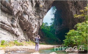 周六【牛湖线】5月16日，穿越溶洞，踏过草原，翻过乱石，牛湖线探奇