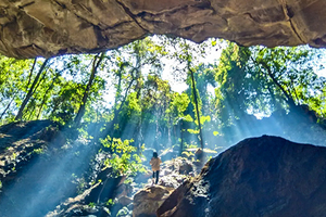 成团·特价【西樵山探洞】佛山西樵山探洞，追一场耶稣光盛宴