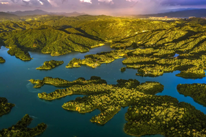 10号成行·特价【万绿湖徒步】打卡人间瑶池万绿湖｜广东版“千岛湖”徒步12公里