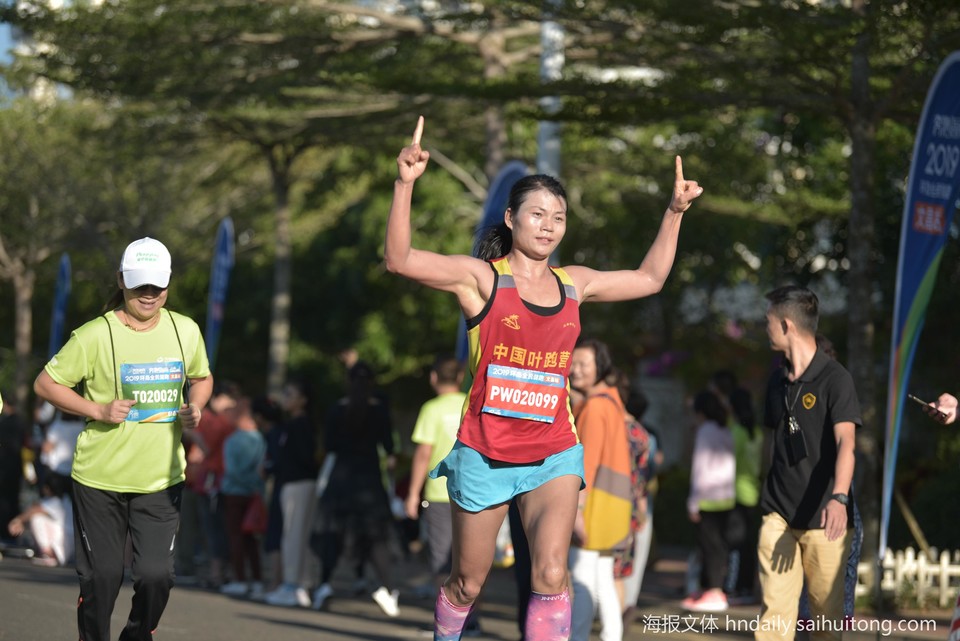 20191124 跑步手势 (21)