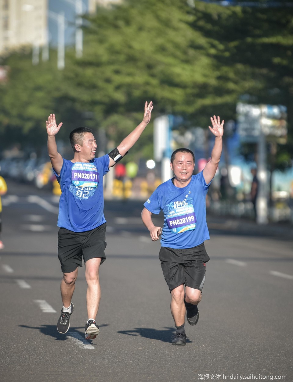20191124 跑步手势 (27)