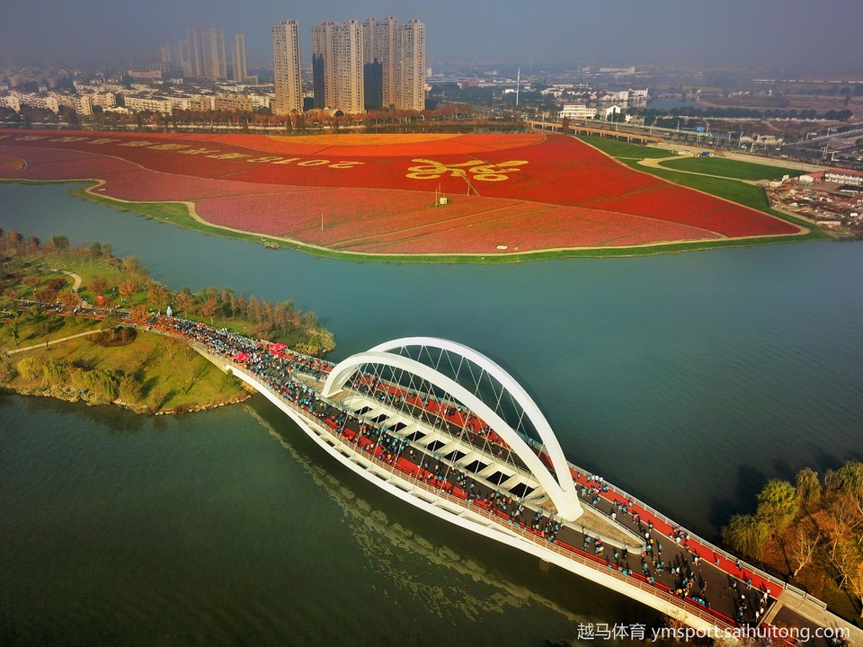 越马风起迪荡湖-蒋立明