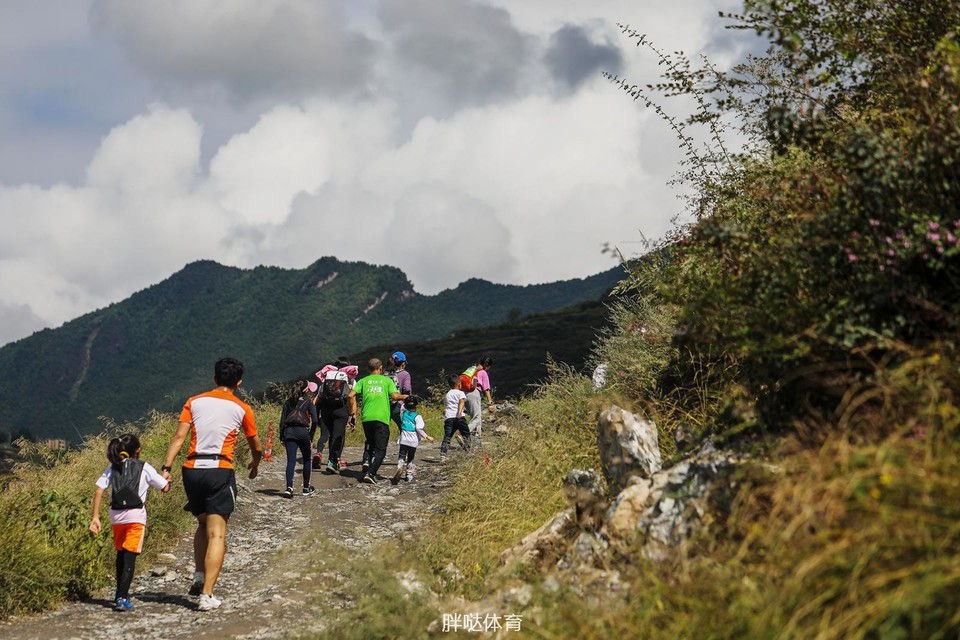 25081602502570_.pic_hd