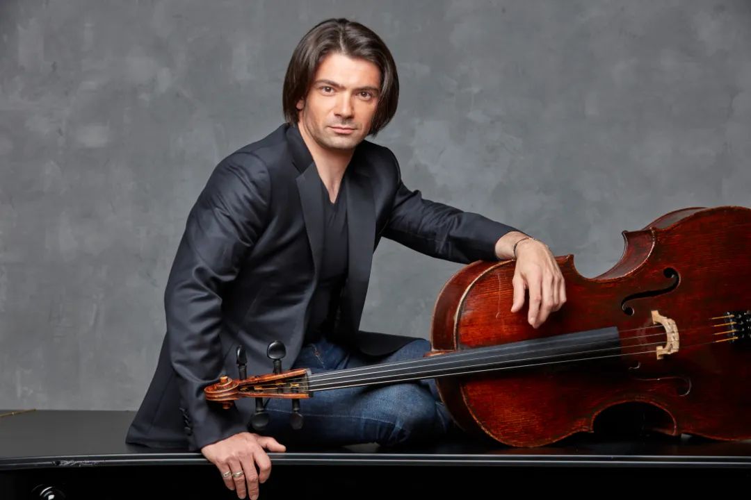 Warner Capucon FM- 518.jpg