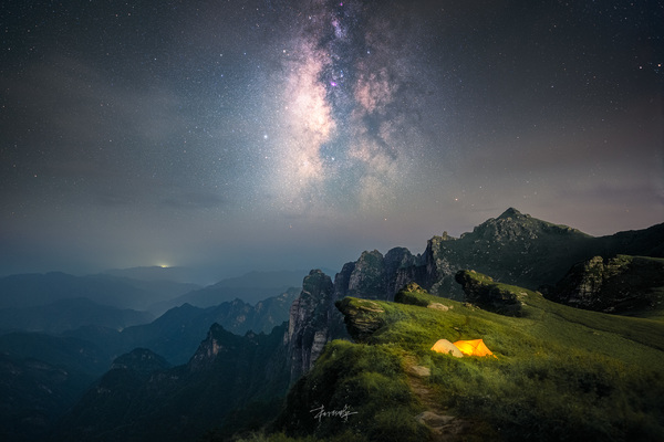 【中秋】9月10日晚-11日夜爬光头山，穿越鹿角梁