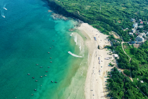 【秘境广西6天】北海涠洲岛+清凉一夏· 桨板穿越开花的澄江，观跨国德天大瀑布，打卡崇左明仕田园 