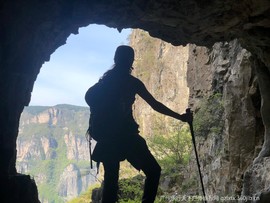 mmexport1557015645374