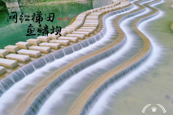 ||极限户外||07/02轻徒嵊州西施岩小乌溪环线，戏水“小三峡”，青山绿水间，观斐绿叠翠、溪流曲折~