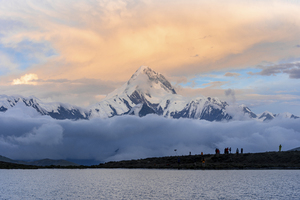 【贡嘎西线】贡嘎西线+冷嘎措、子梅垭口经典穿越6日