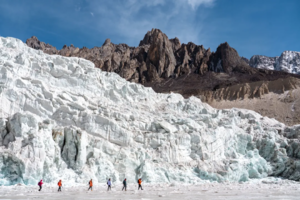 【萨普环线】西藏萨普神山+三色湖祥格拉冰川+孜珠寺+坡戈冰川轻装徒步7日 ·越野车4人小团