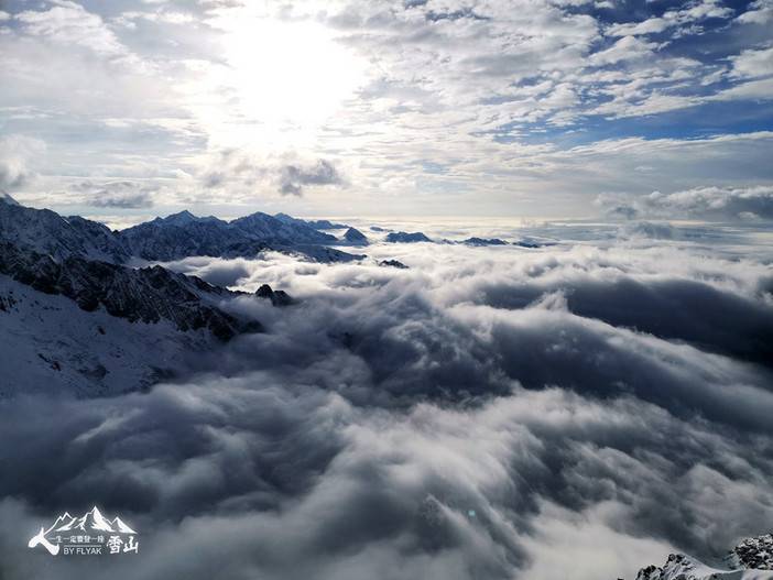人,一生一定要登一座雪山。 人,一生一定要登一座雪山。