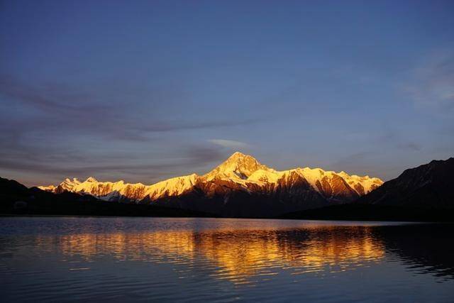 盘点贡嘎山新兴的摄影点-冷噶措,这个史诗级的观景台。