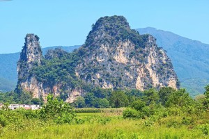 10月17日、18日英德英西峰林休闲徒步，游走于喀斯特美景之间，赏深秋田原风光