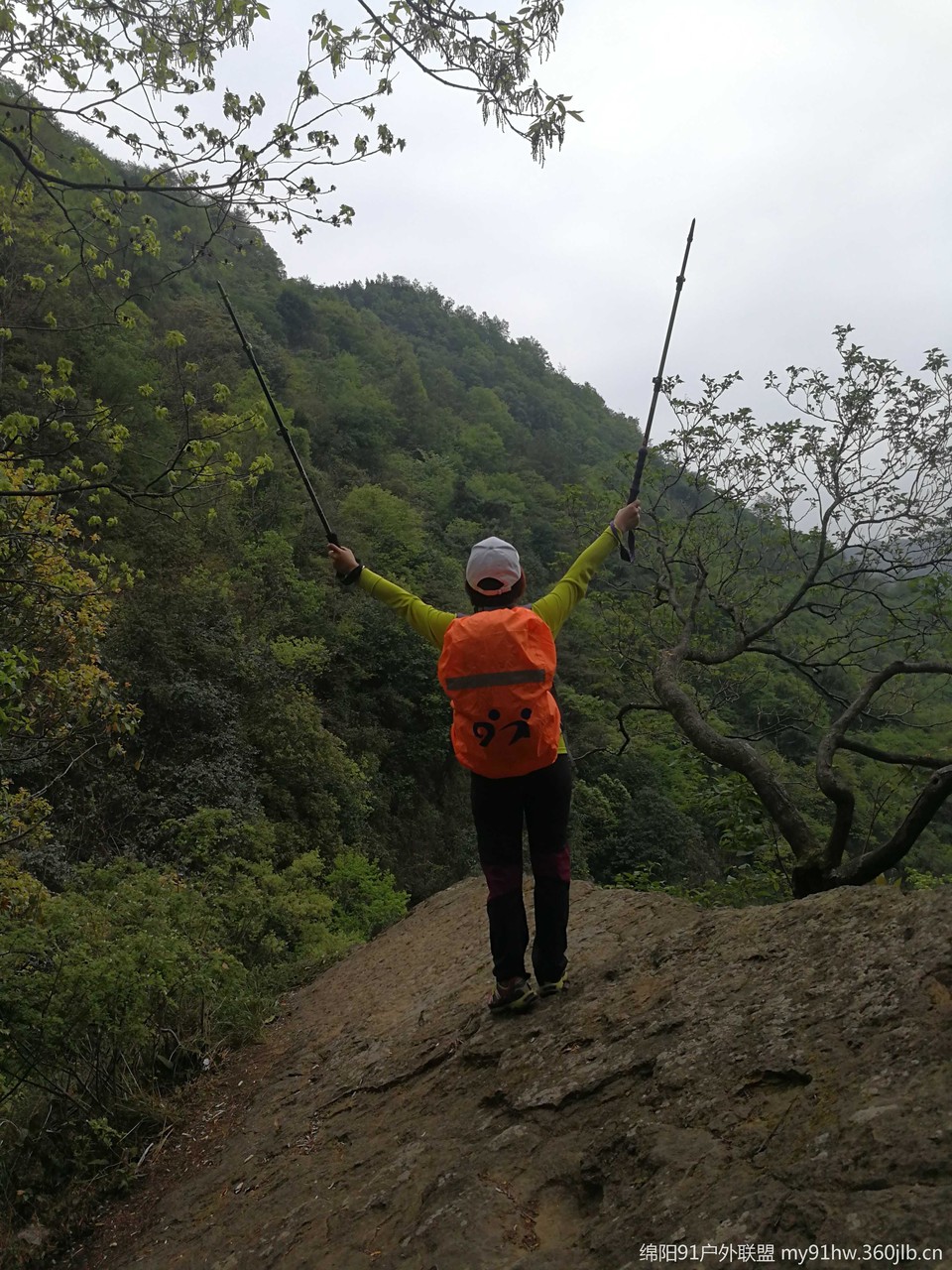 22Hkqk9IZ02cymTLE4A-pkj1juyNEQYaFUI8Wb-u9YJshYed8_f7te9dIKD4PQOX