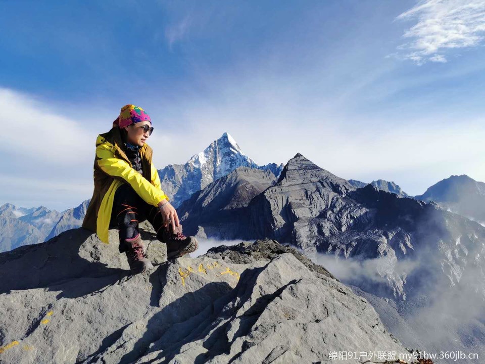 5ts_M1SWtvdmAYjQzVikX8MWZxSQ5HcniKKGBsbWbG-XrIQ3mfbQAffk7t_sClUG