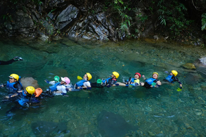 4月18 / 19两期送门票【玄真溪降+漂流】挑战玄真溪降之王+玄真漂流，嗨玩山水乐园，探险玄真大峡谷1天