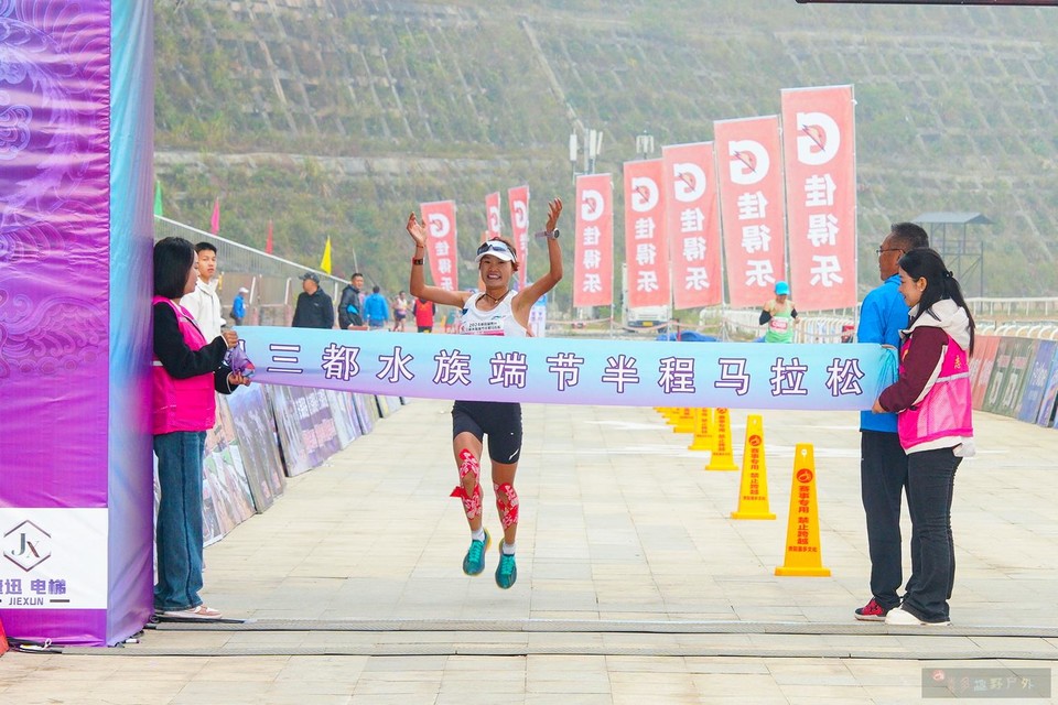 7c9089f8e554459bd73ceb3f6b967fb0