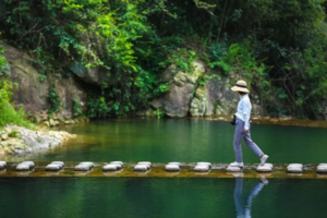 【山水新昌】︱徒步絕美安山古道，邂逅“江南小重慶”安山村，閑逛千年梅渚古村……