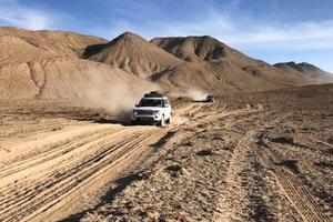 2人即成團，歡迎定制，穿越第五大無人區