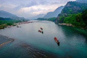 【名城溫州·春滿楠溪】打卡網紅櫻花園，泛舟楠溪，漫步網紅嶺上人家，品特色烤全羊