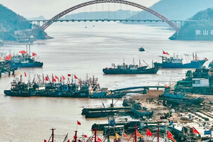 象山《漁光之城》、龍嶼玻璃橋、奉化天下第一桃園、彌勒博物館純玩二日游