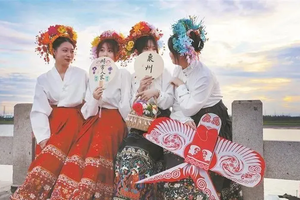 元旦（三天）【世遗泉州】蟳浦渔村簪花、海上佛国洛伽寺、梧林村小娘惹、西街小西埕、开元寺、木偶戏、大鱼海棠初溪土楼