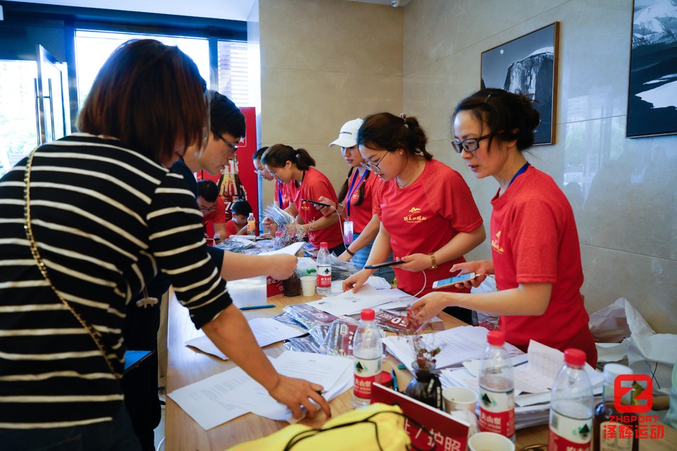 ee0fe988143c2b18451a107461e93af